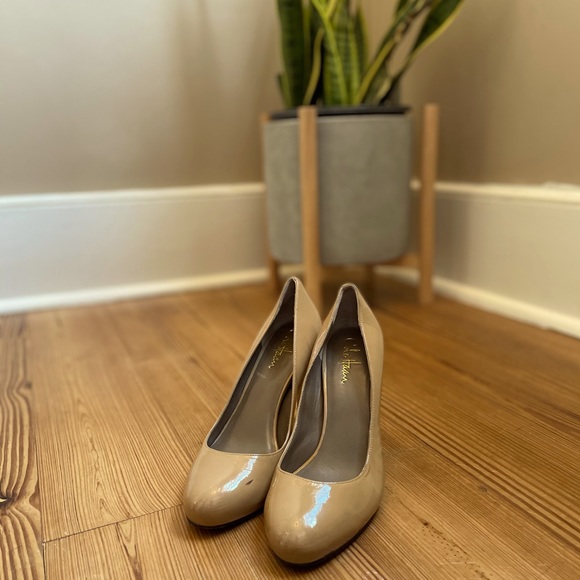 Cole Haan Shoes - Cole Haan tan pump SIZE 7